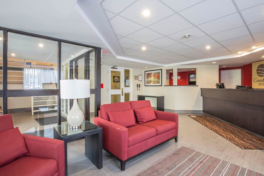 Comfort Inn Pickering 10/26