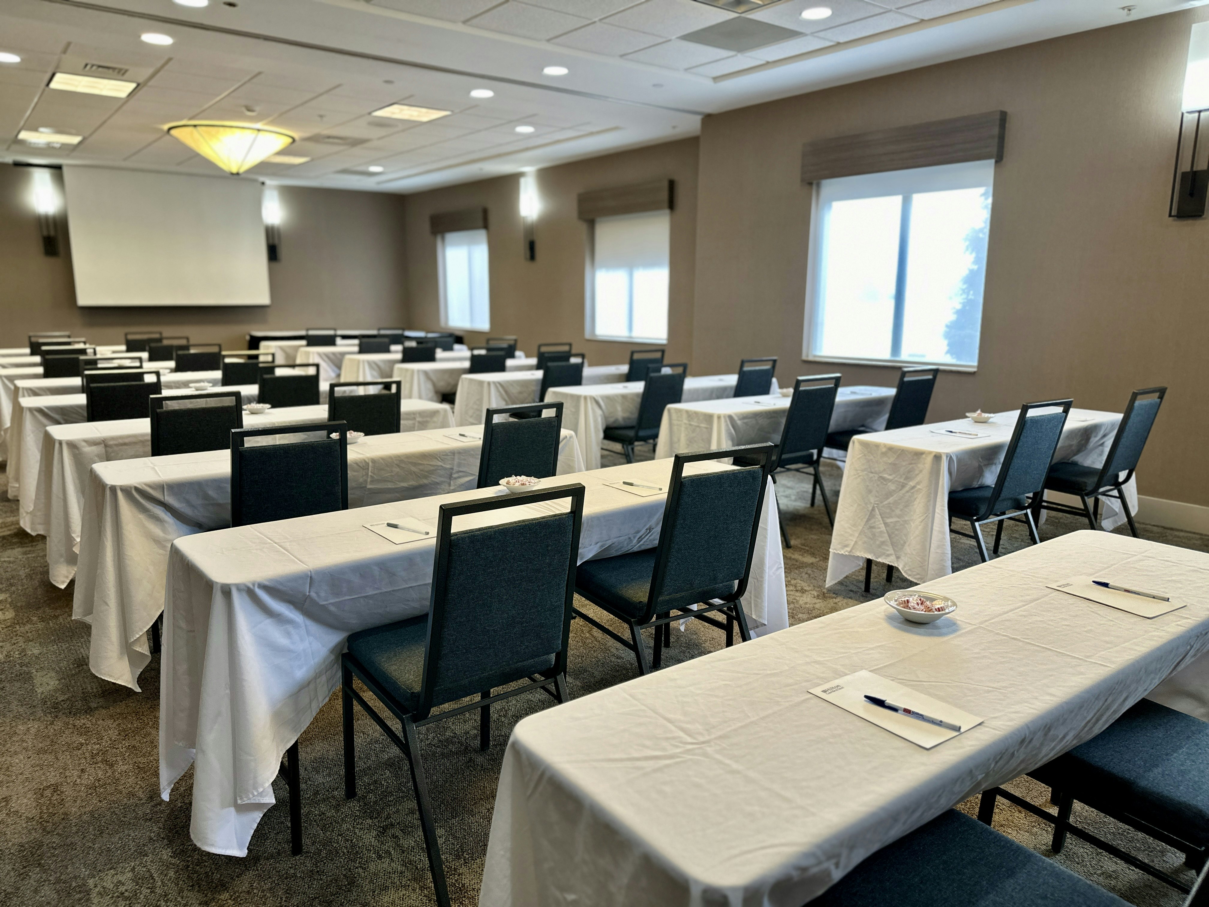 Hilton Garden Inn Oconomowoc 64/74