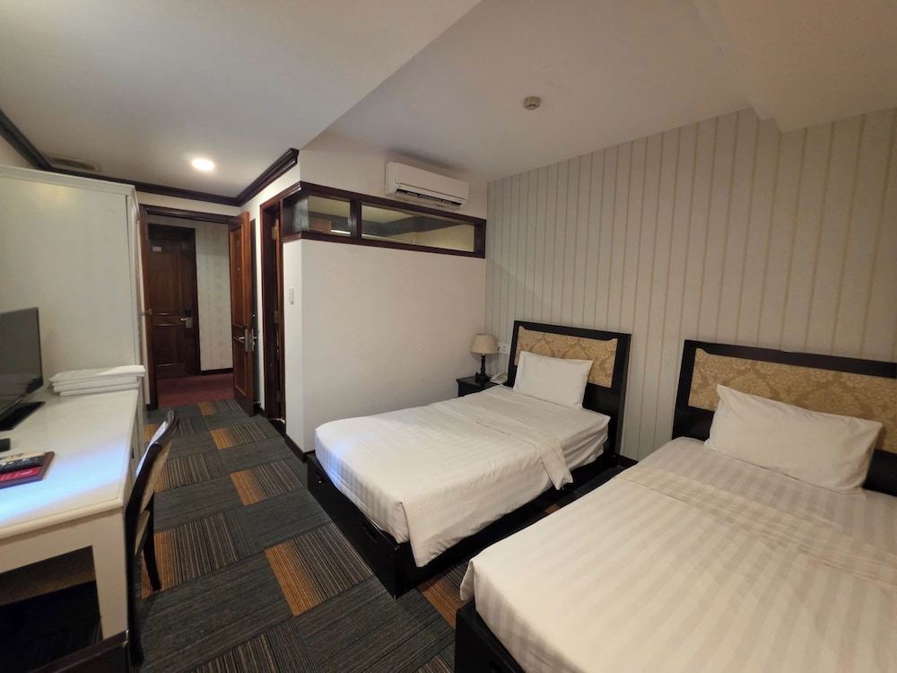 Dong Kinh Hotel 19/49