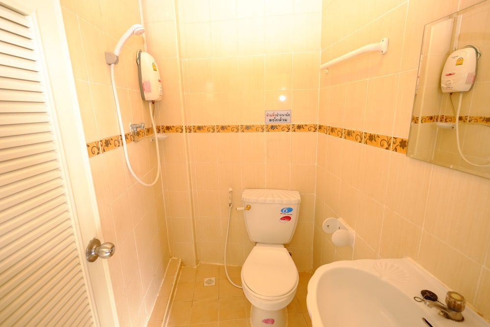 Baan Rim Khong Hotel 32/33