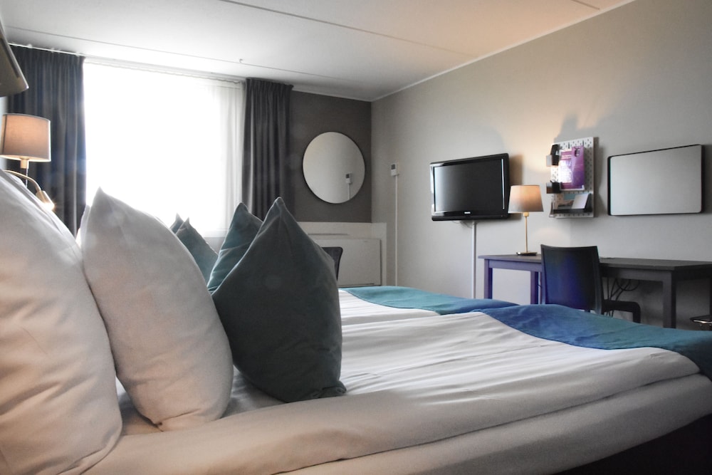 Quality Hotel Winn 13/34
