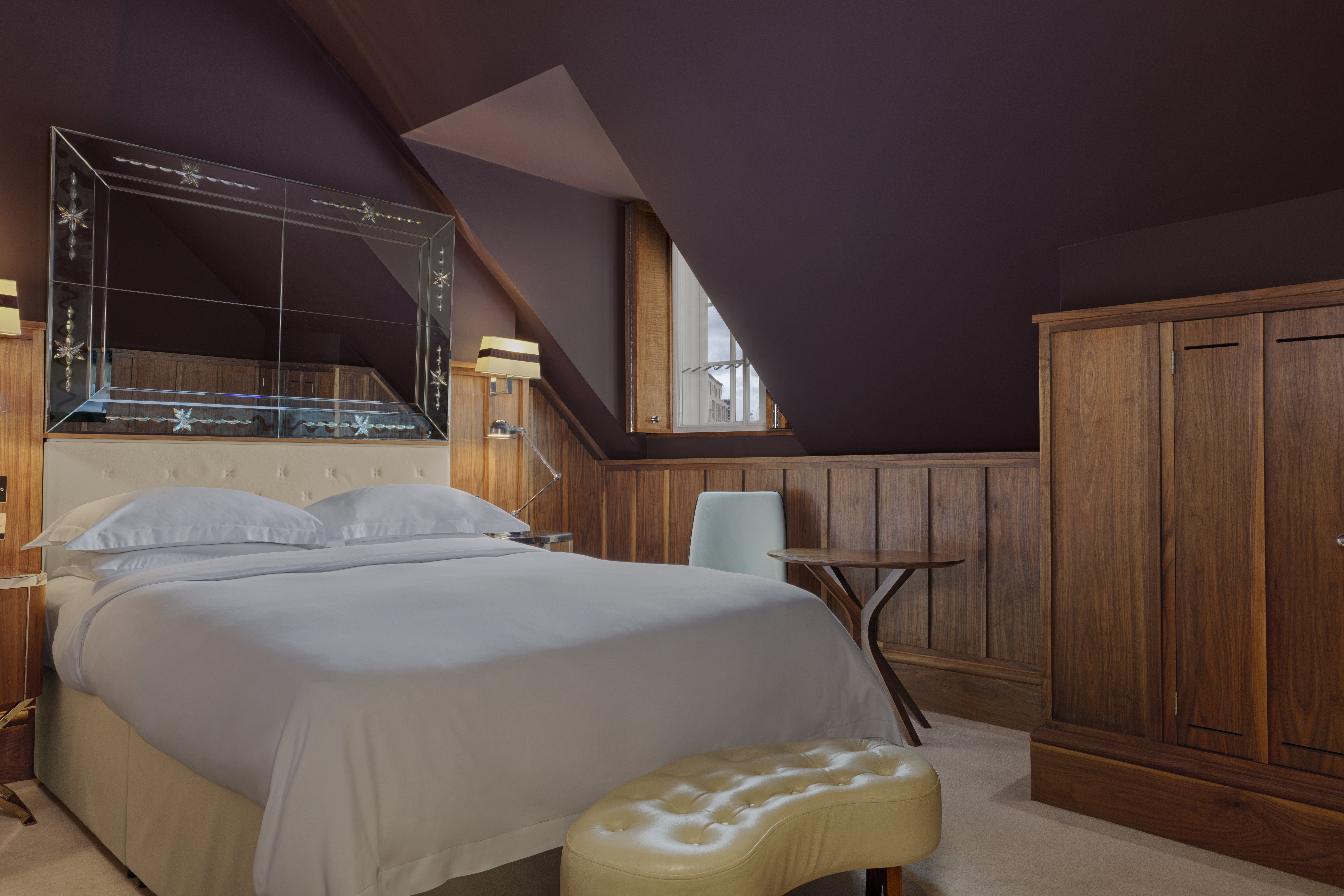 Edwardian, Queen Bed