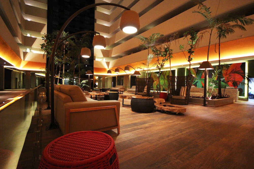 Hot Beach Resort 9/71