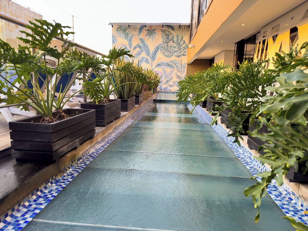 Catedral Plaza Hotel 66/73