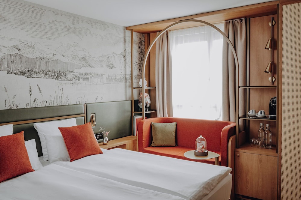 STANDARD DOUBLE ROOM