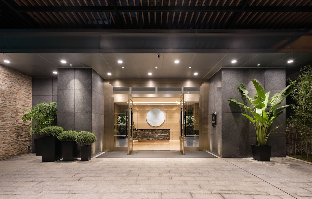 Buddy Hotel 6/50