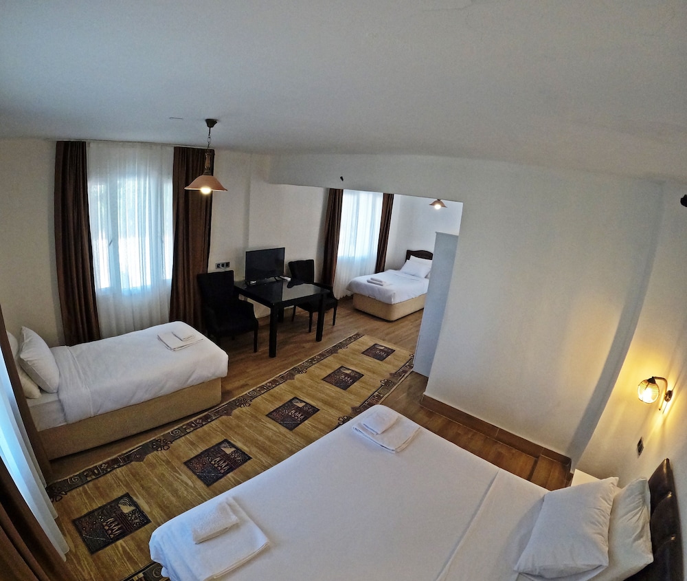 Atilla's Getaway 28/70