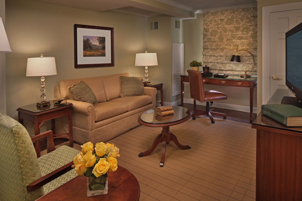 Inn on Boltwood 32/64