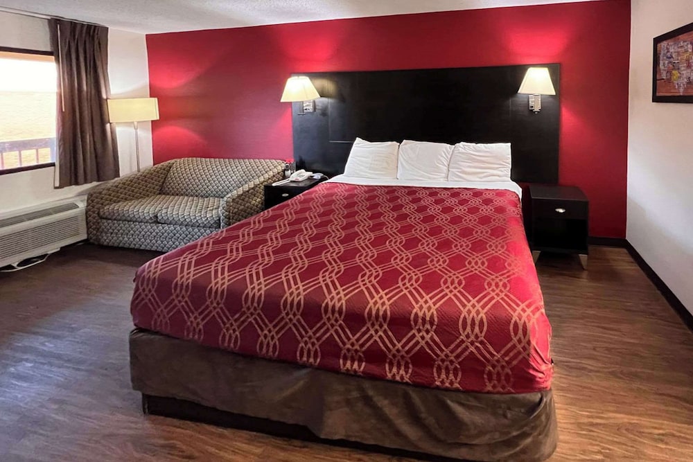 ROOM, KING BED, ACCESSIBLE