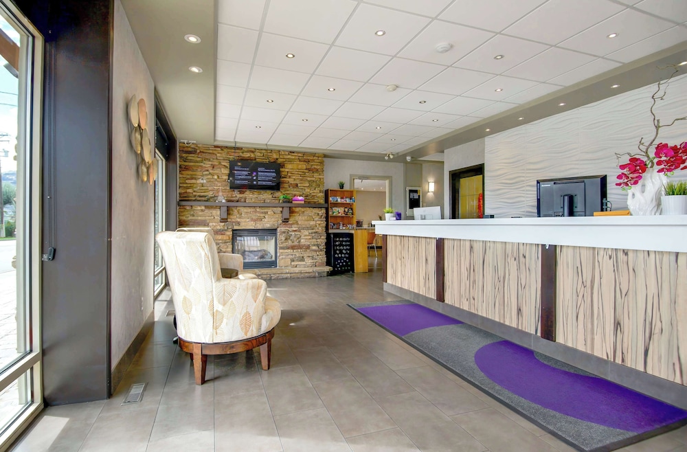 Coast Osoyoos Beach Hotel 6/50