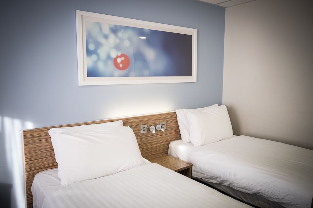 Travelodge Belfast Central 16/61