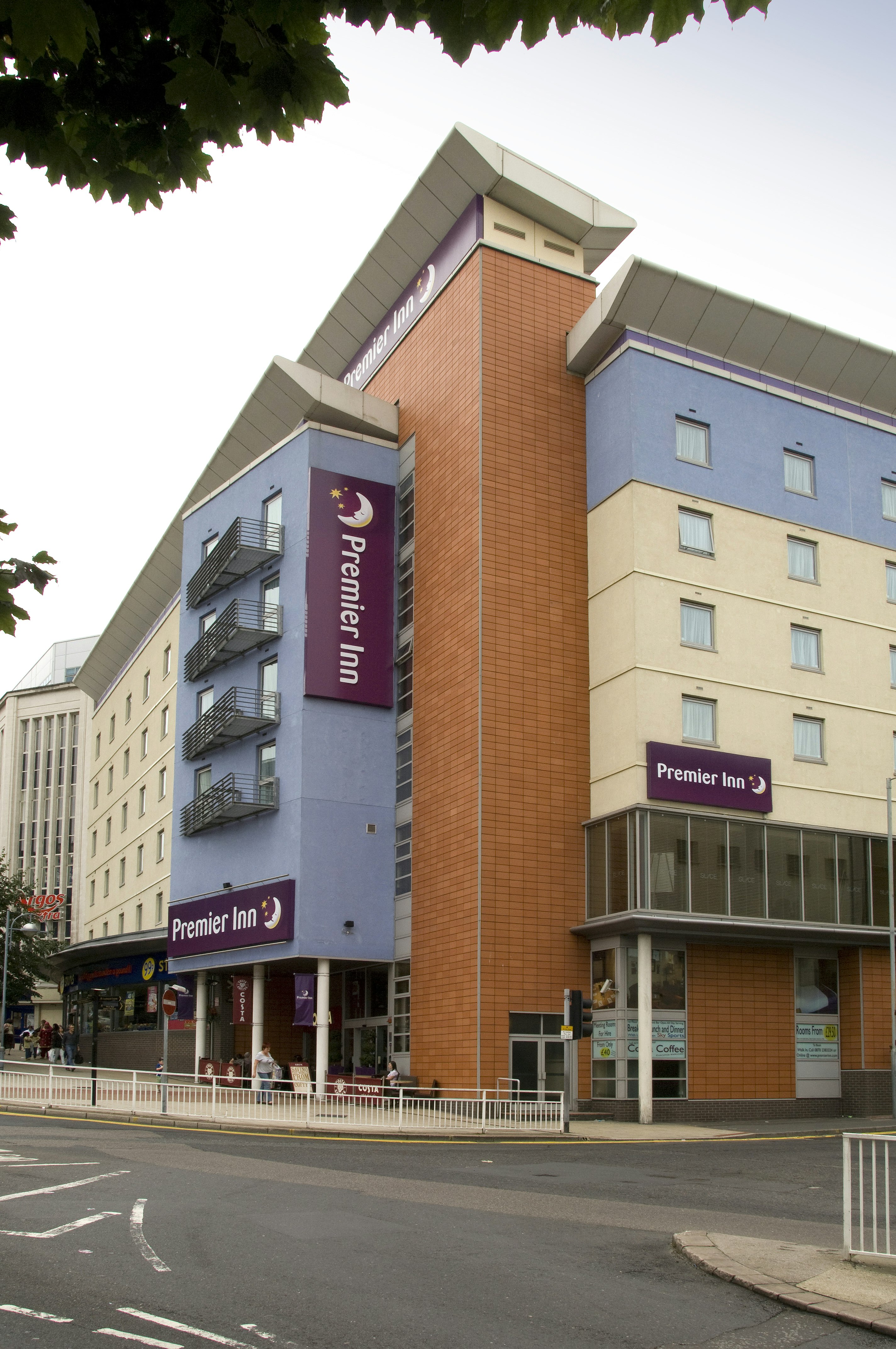 Premier Inn Sheffield City Centre (Angel Street) in SHEFFIELD