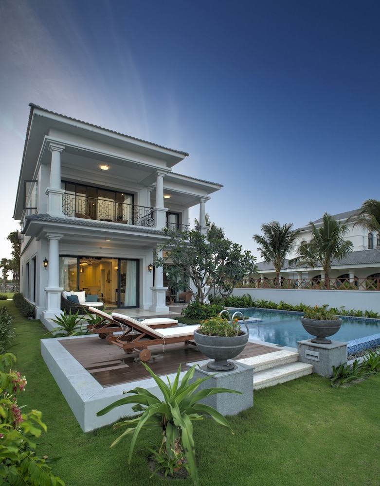 Melia Vinpearl Cam Ranh Beach Resort 1/74