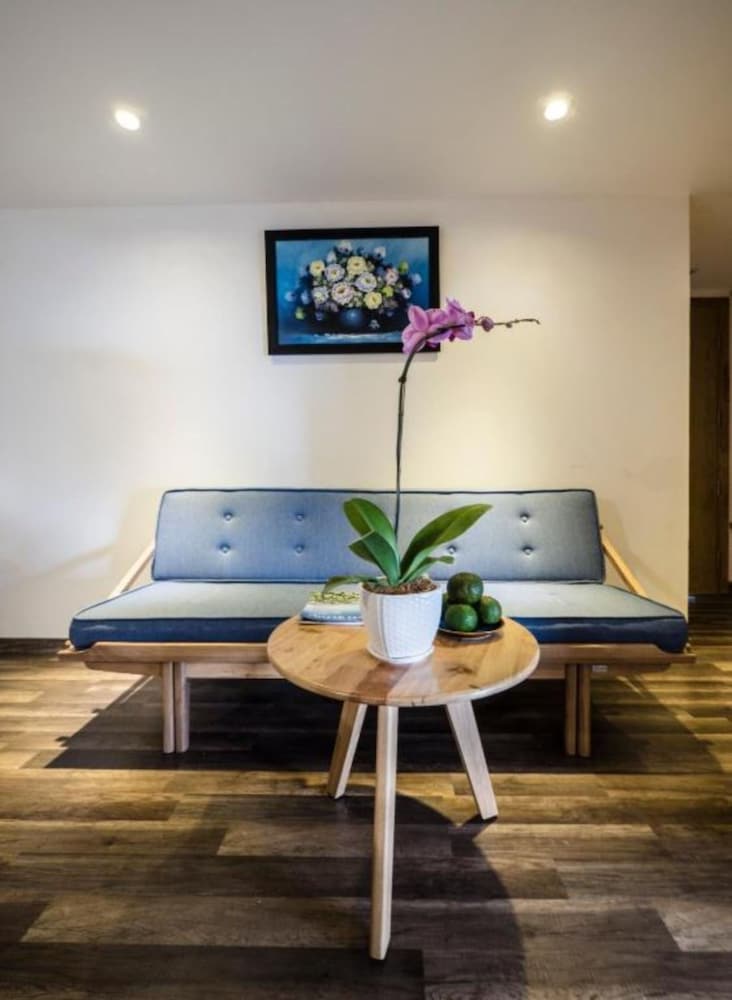 John Boutique Villa 38/68