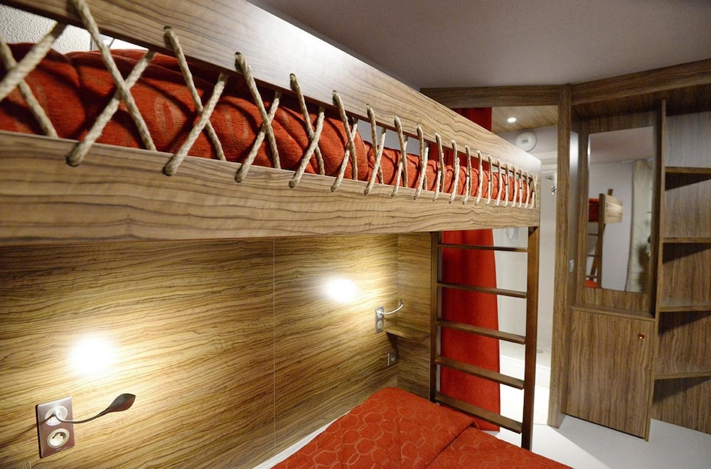 Hotel Du Parc Pirates 24/45
