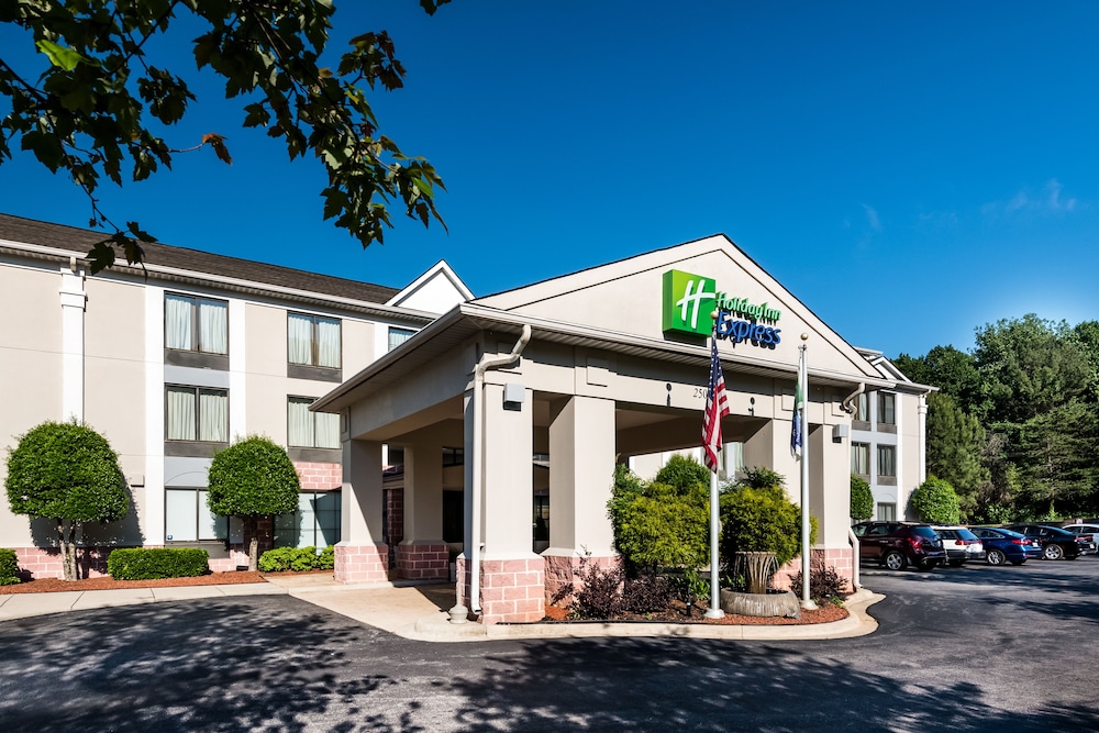Holiday Inn Express And Suites Charlotte Airport Belmont An Ihg Hotel 1/41