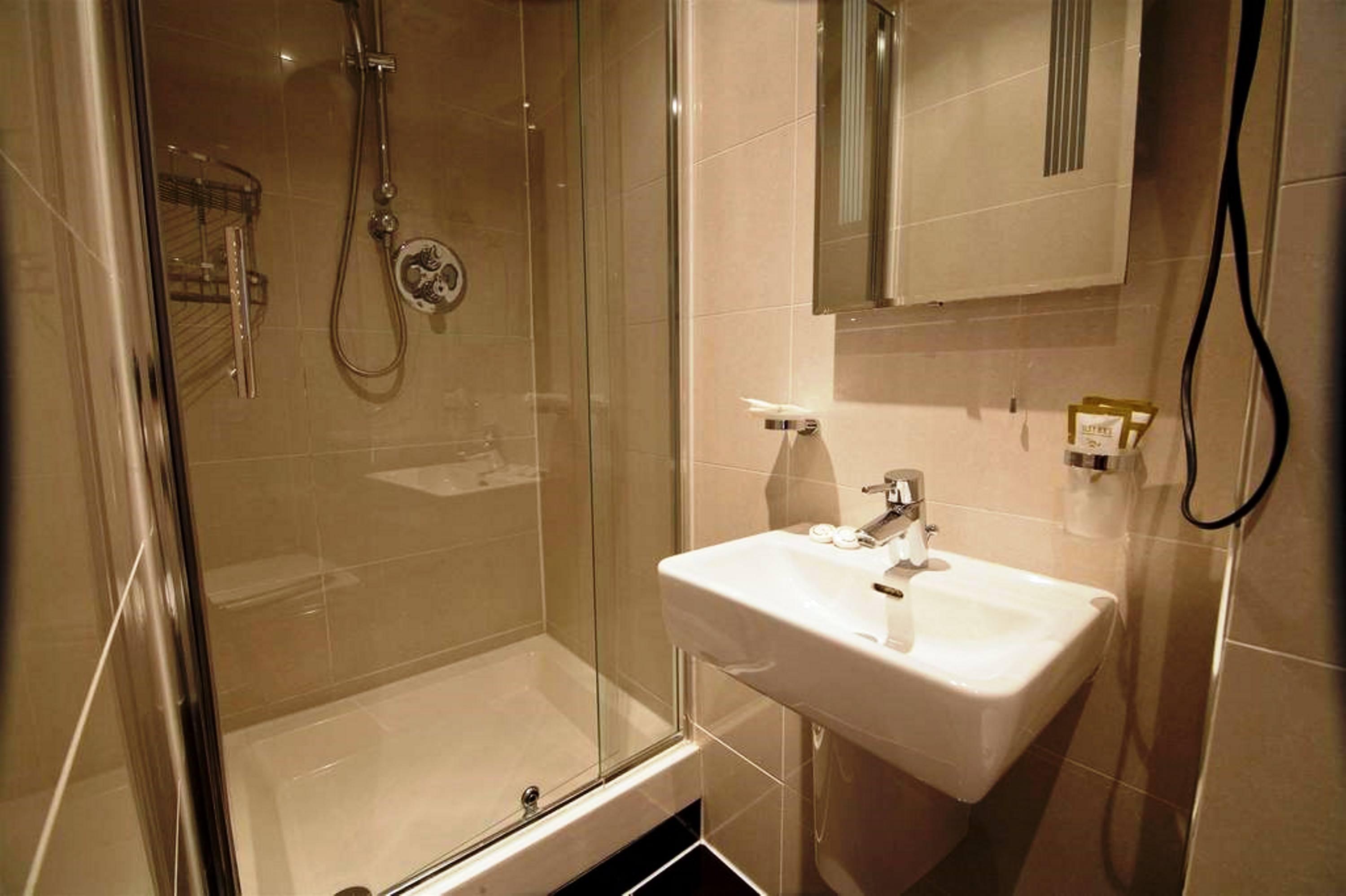 NOX HOTELS - Bayswater 20/20