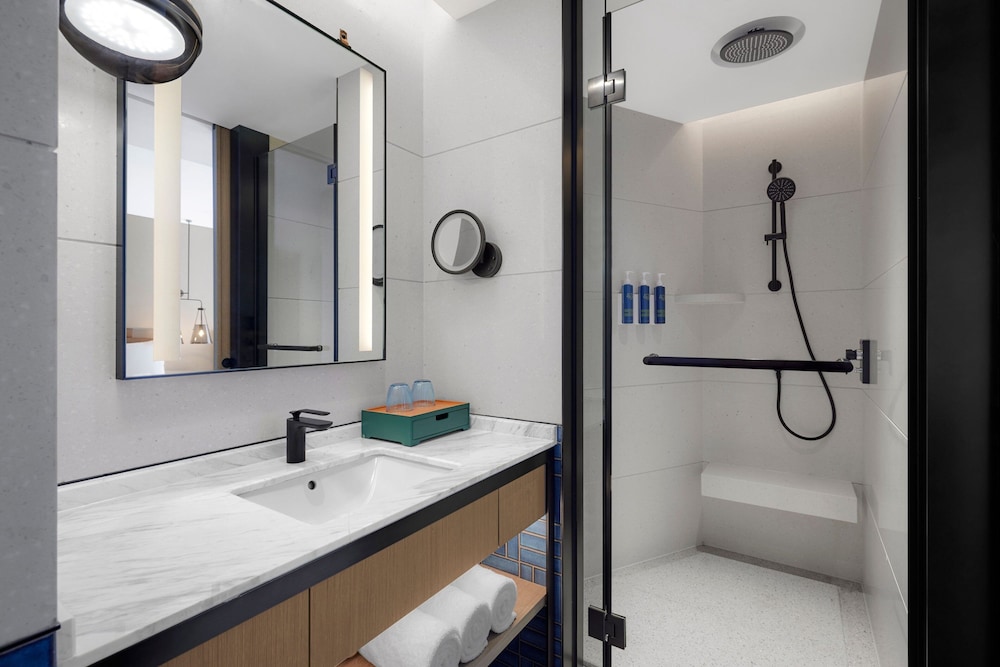 Four Points by Sheraton Shenzhen Bao'an 30/36