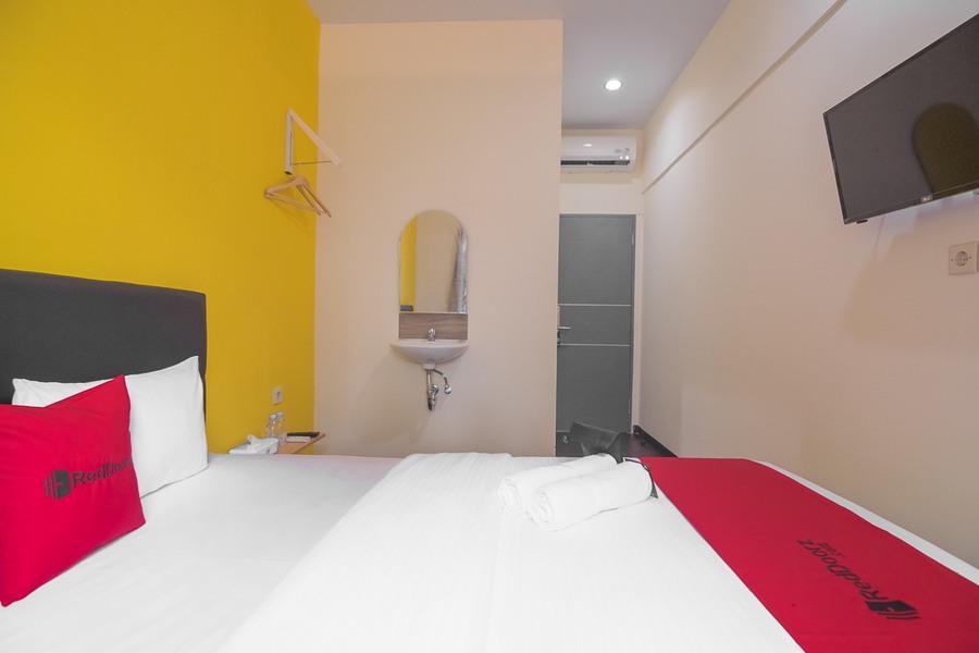 Reddoorz Near Itc Mangga Dua 14/37