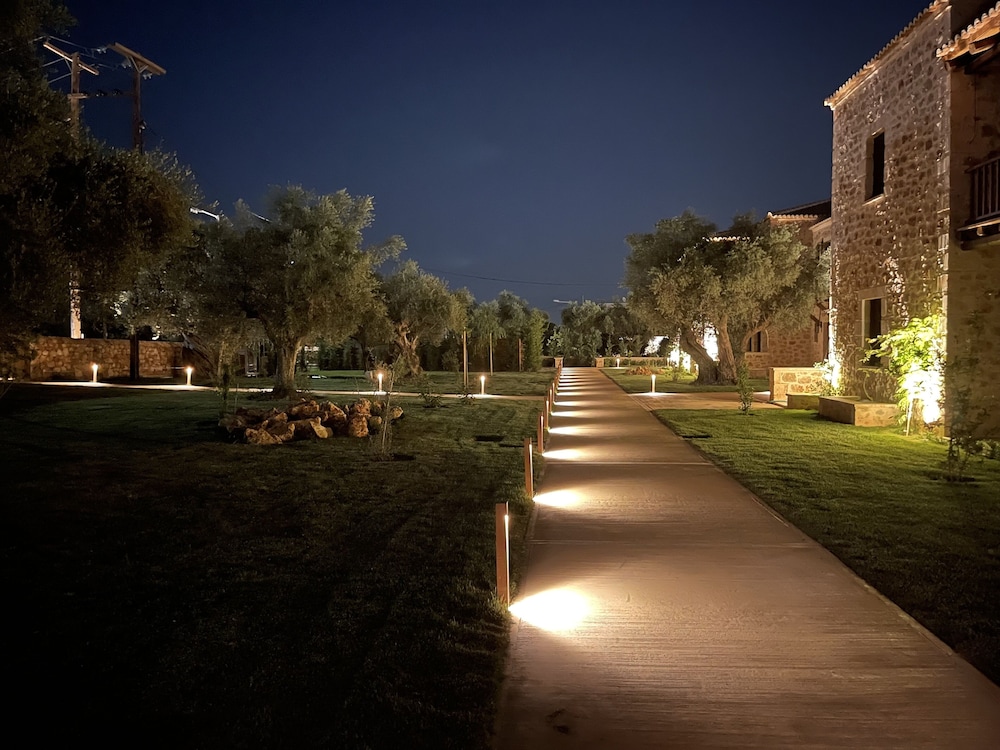 MYSTRAS GRAND PALACE RESORT & SPA 36/50