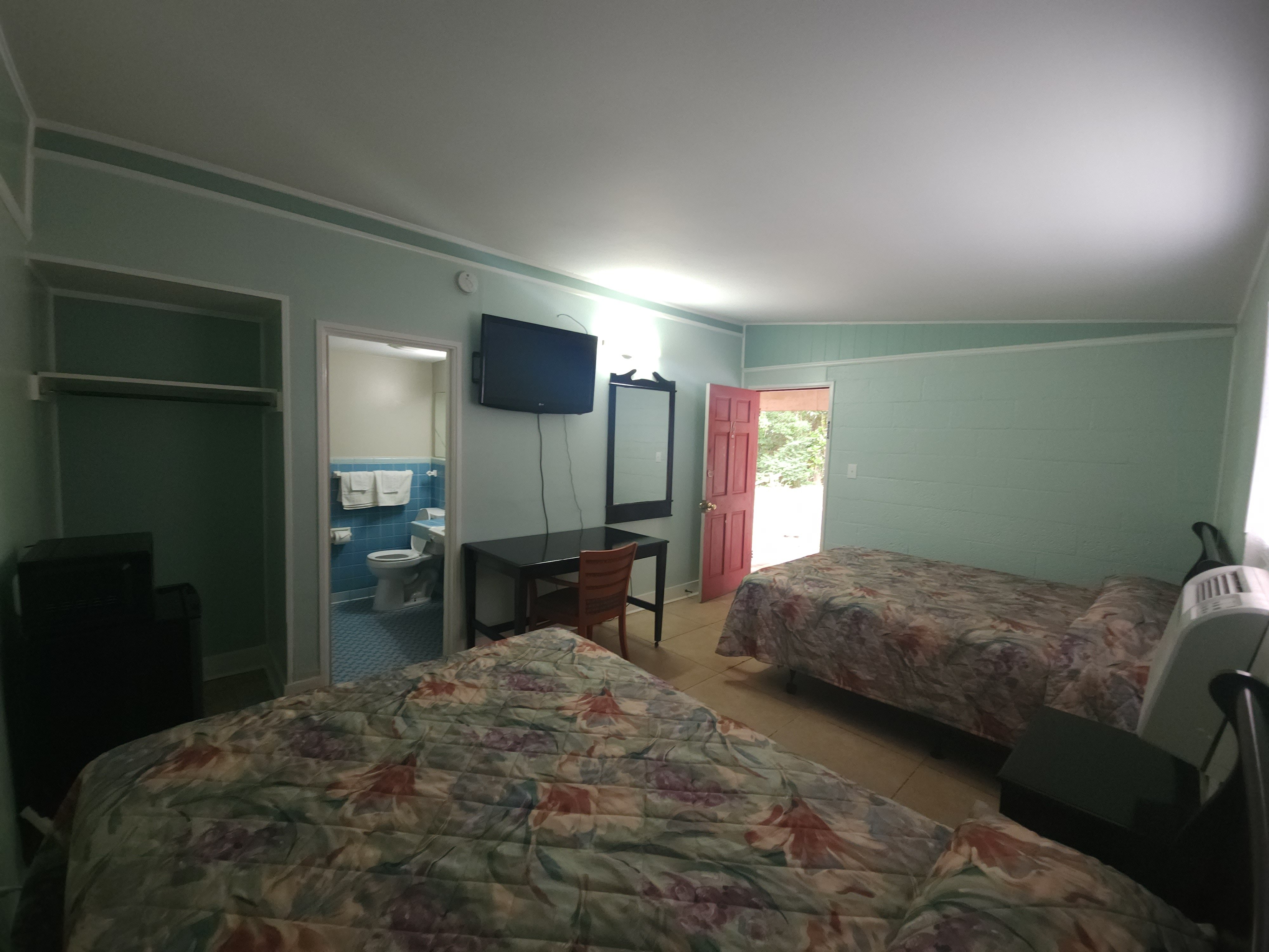 Bama Motel Mobile I-65 & US-90 28/48