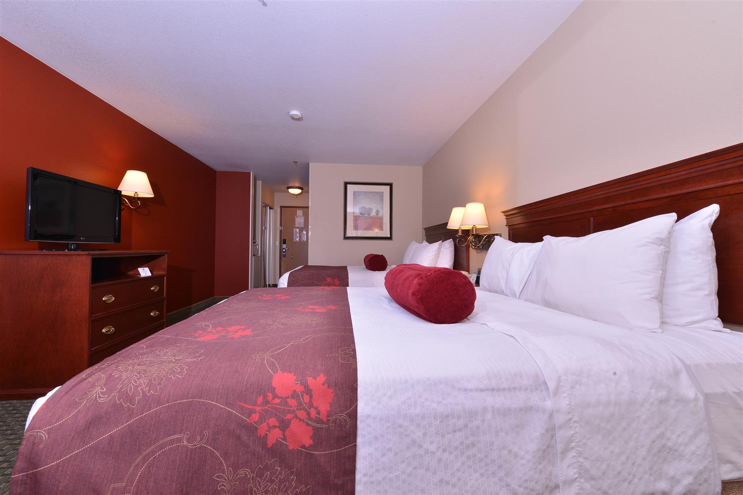 Best Western Plus Rama Inn 17/54