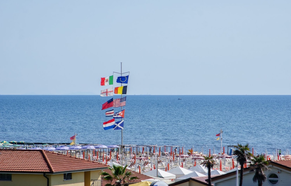 Hotel Siesta 63/66