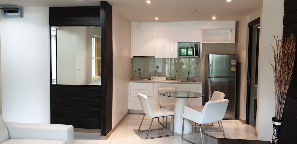 THE BAYCLIFF RESIDENCES 34/50