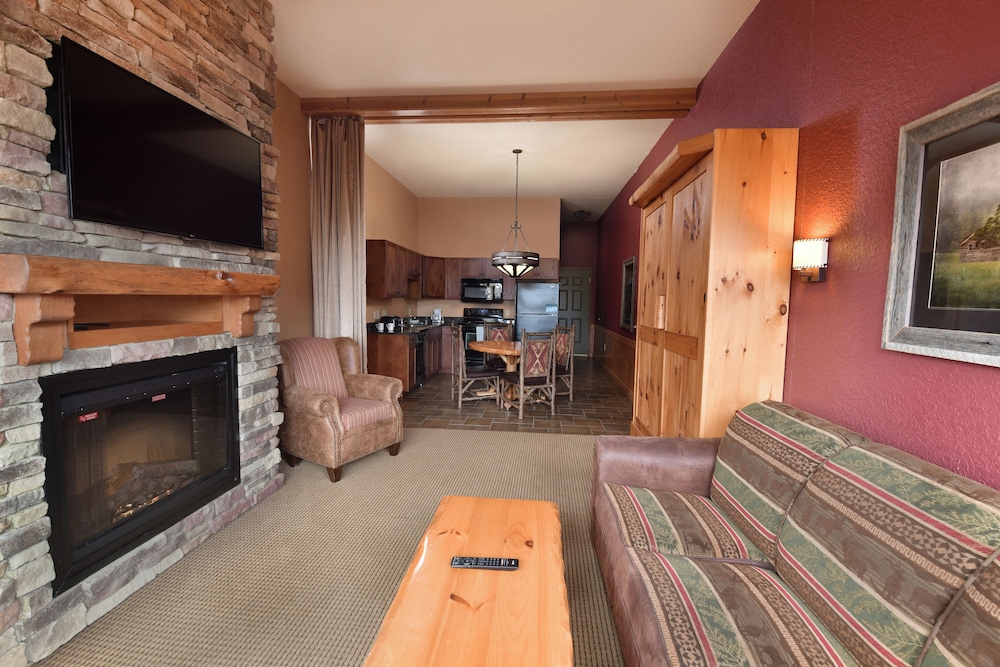 Wilderness at the Smokies - Stone Hill Lodge 6/44