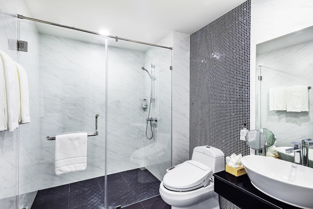 The Rizin Hotel 49/50