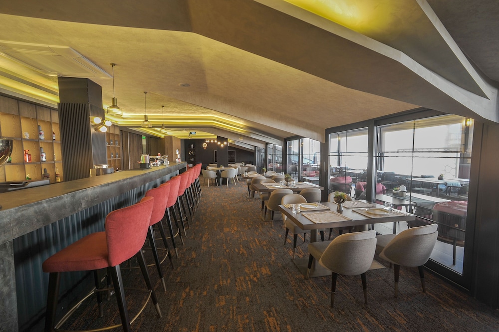The Alpfine Hotel 42/50
