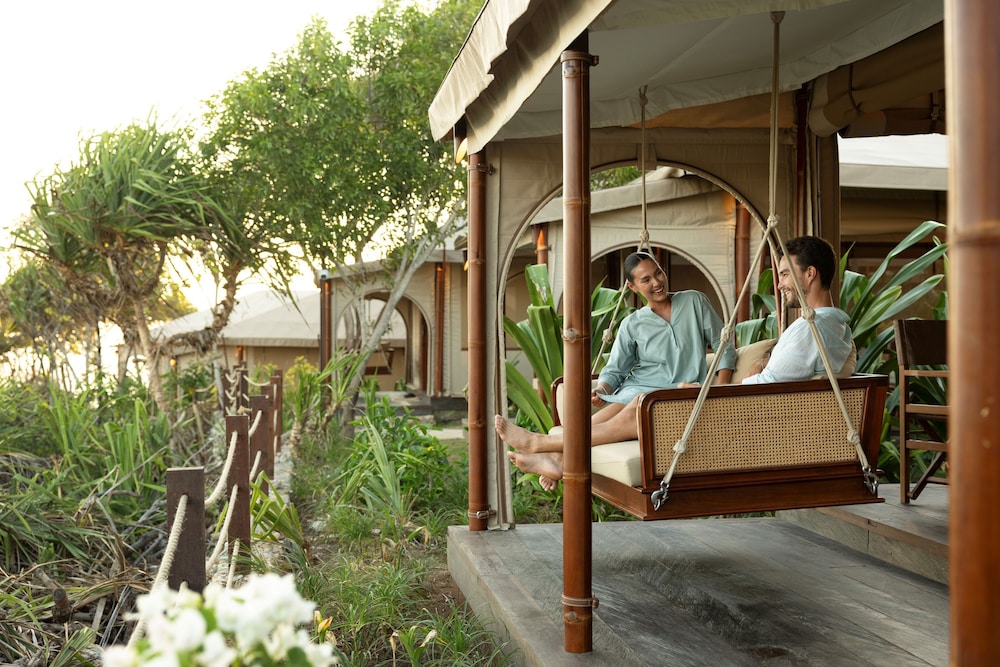 ARNA Suites and Ocean Lounge 6/46