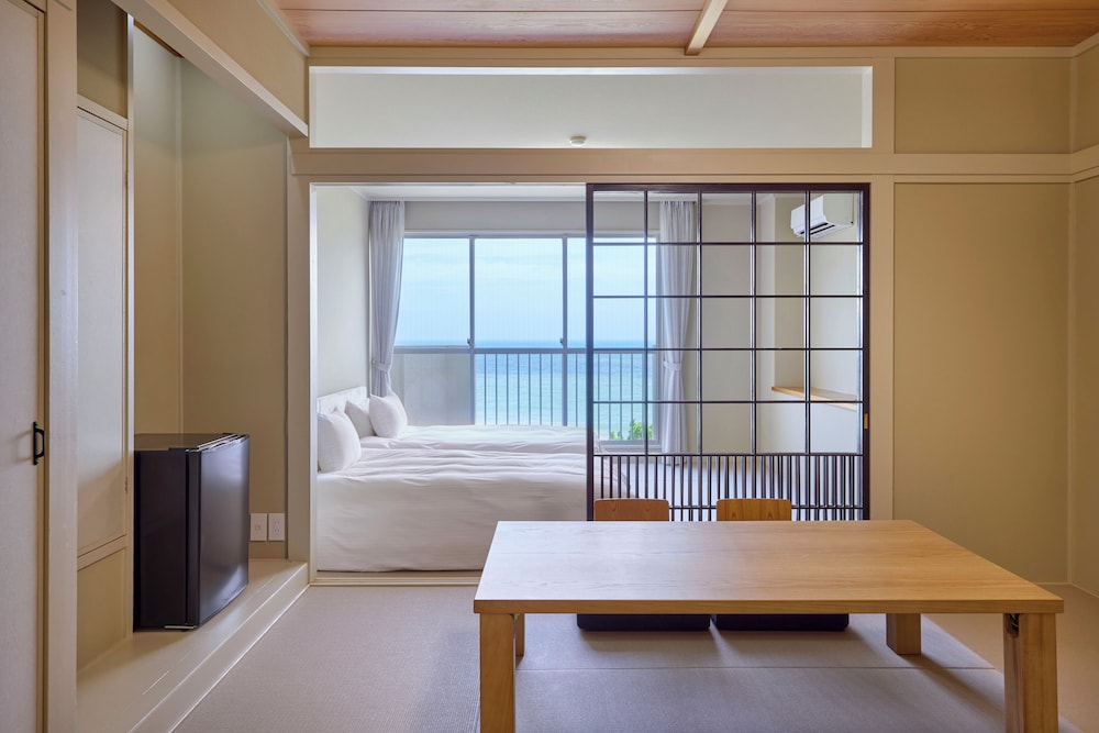 Japanese Western, Moderate, Twin Beds, 2 Futon Beds