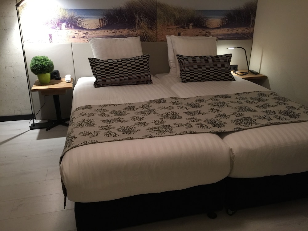 France Hotel Amsterdam 5/50
