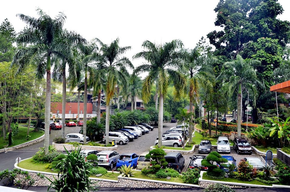 Sari Ater Kamboti Hotel Convention 55/65