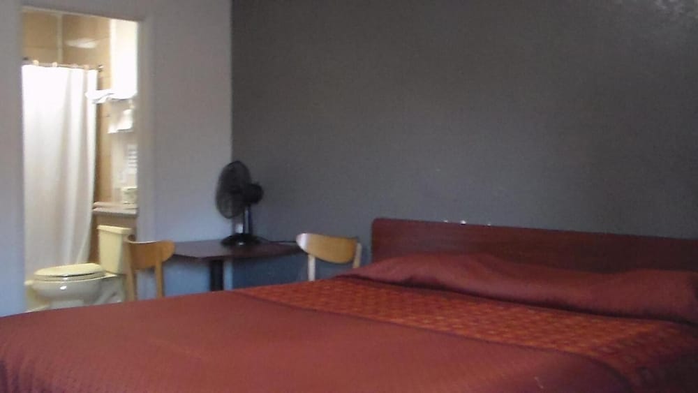Laurel Inn 12/34