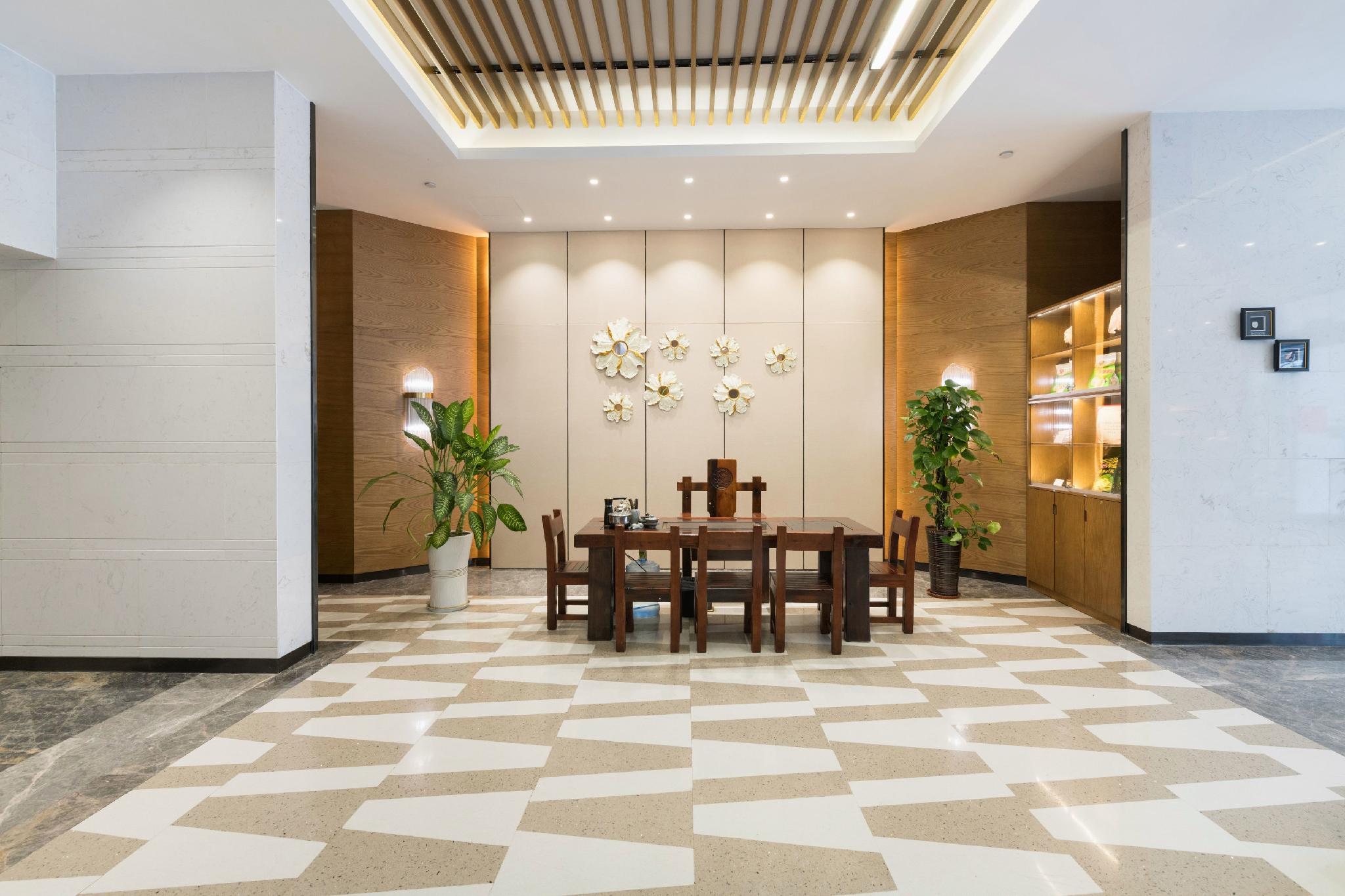 Metropolo Jinjiang Hotels (Haikou Wuzhishan Road, Riyue Duty-free Plaza) 15/52