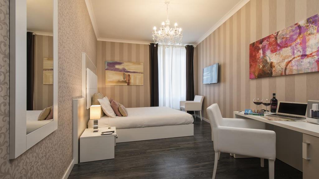 San Pietro Suites 10/25