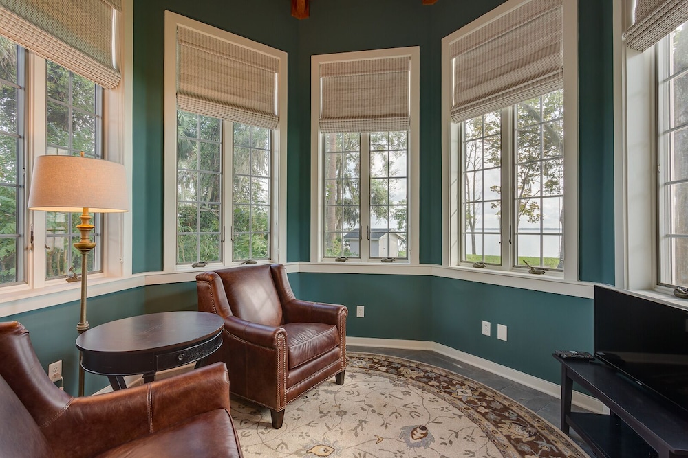 Azaleana Manor 35/48