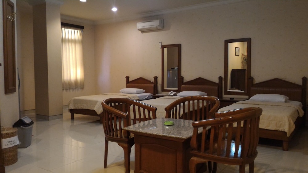 Hotel 678 Kemang 27/33