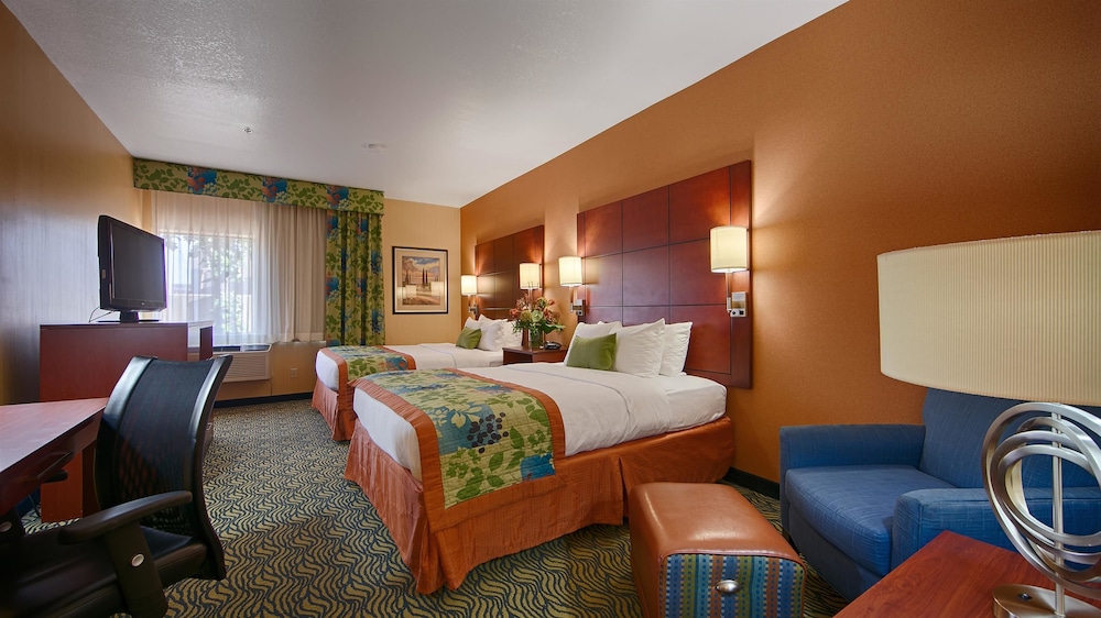 Best Western Plus Fresno Inn 22/50