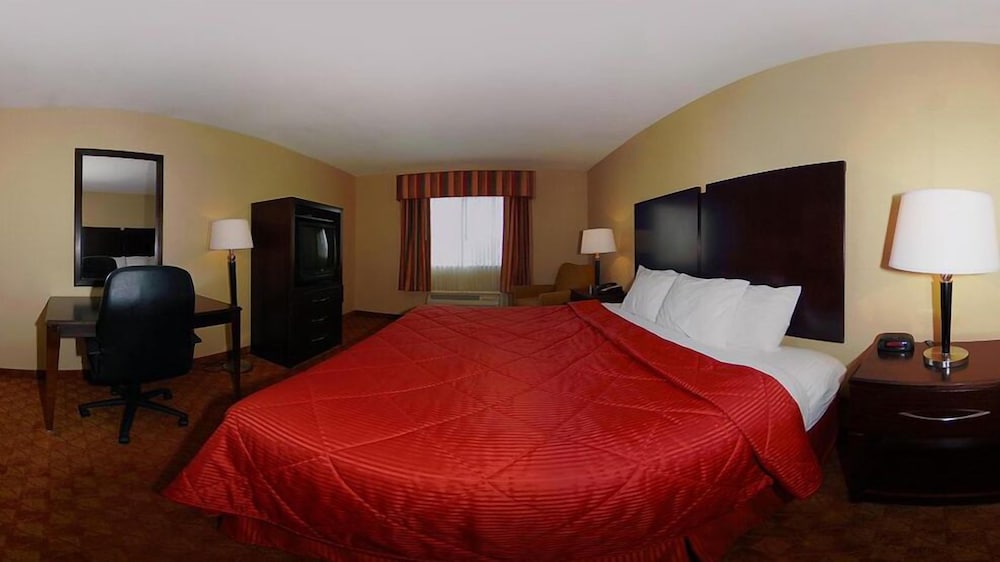 Comfort Inn & Suites Saratoga Springs 10/24