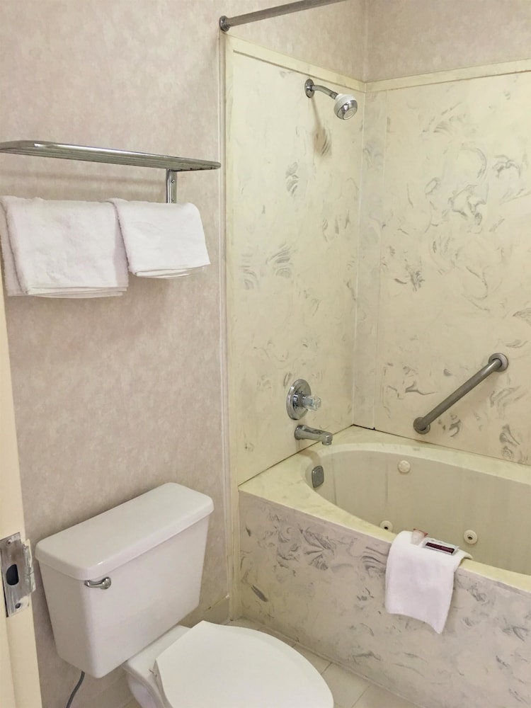 Americas Best Value Inn Suites Clarksdale 6/27