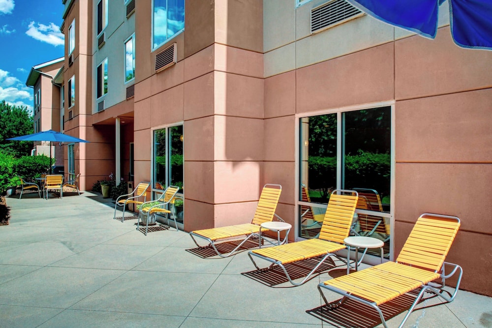 Fairfield Inn Suites Emporia I 95 in EMPORIA - VA