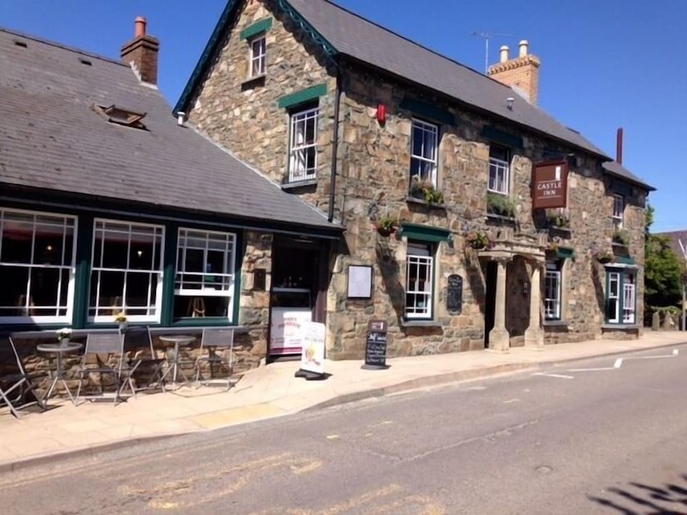 Castle Inn 4/35