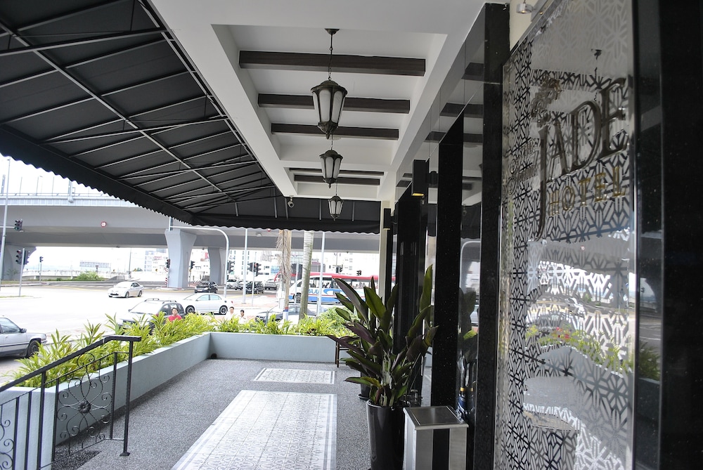 The Grand Jade Hotel 6/59