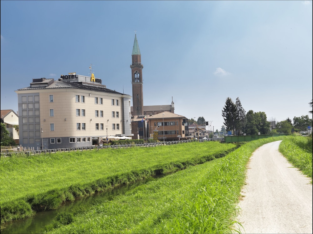 Hotel Ariston 27/28