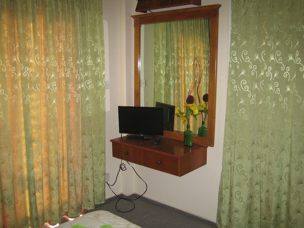 Onisillos Hotel 42/45