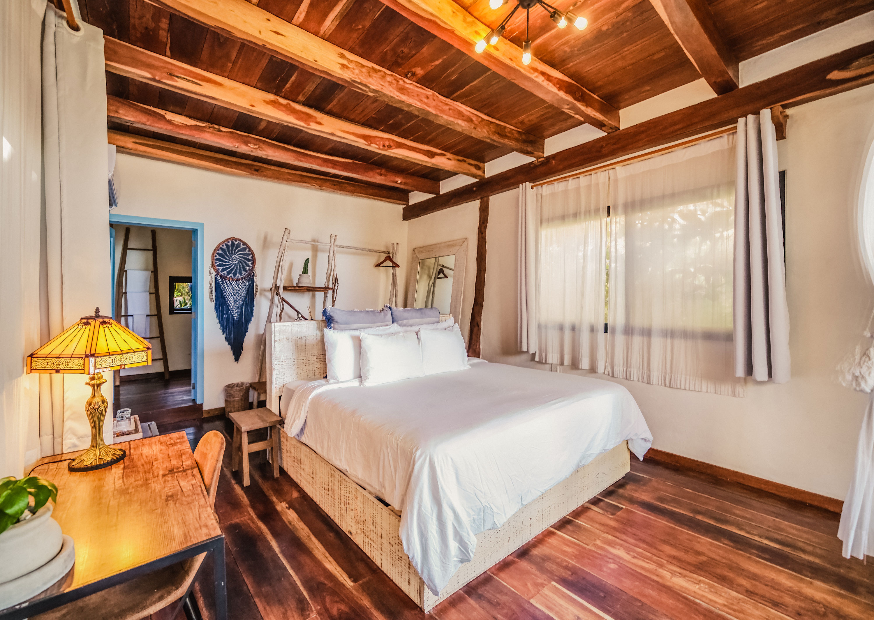 Suite, Beach Side