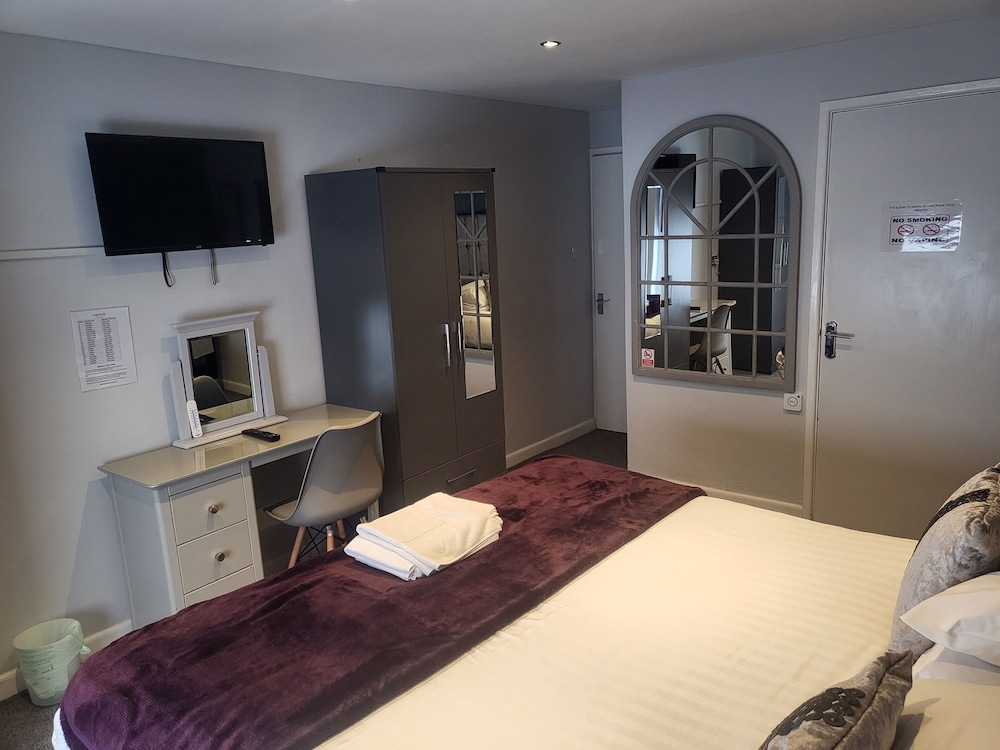 OYO Watton Vibe Hotel 16/50